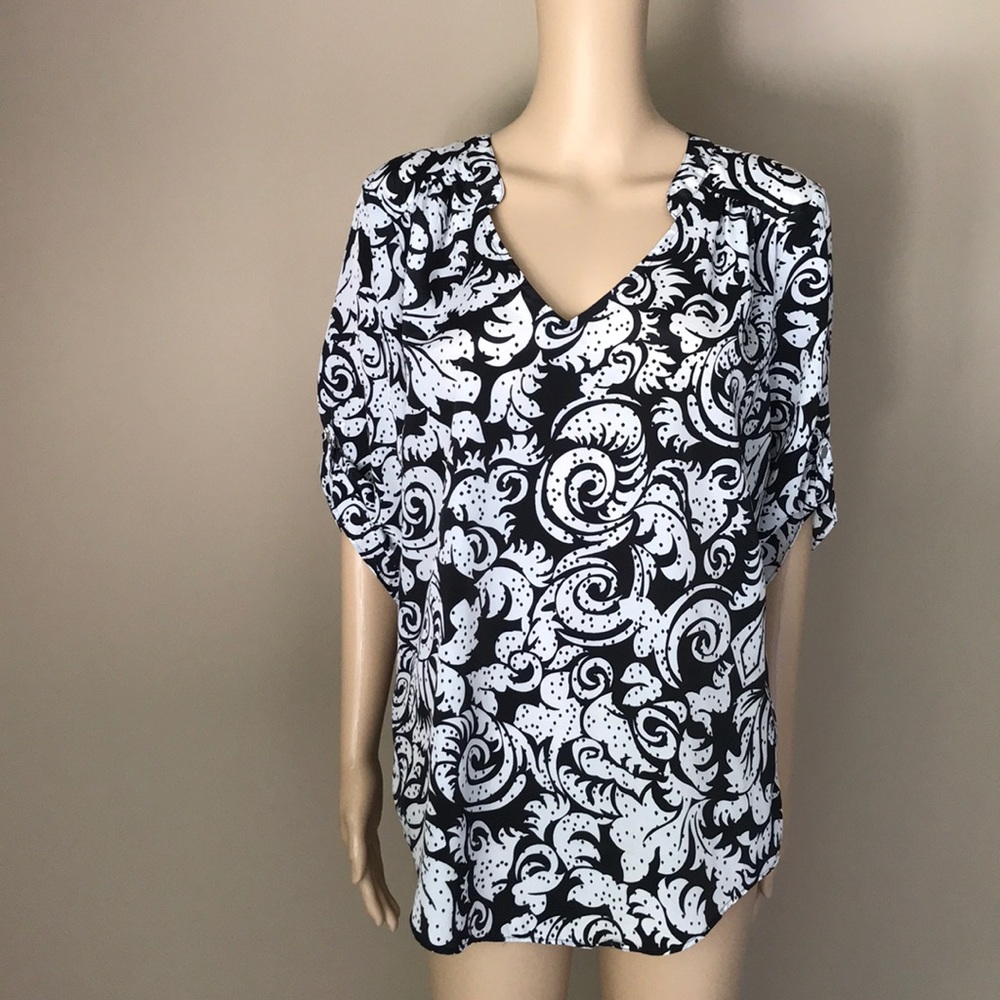 Ann Taylor black white v neck blouse Sz L